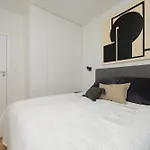 公寓 Luxurious And Modern In Center With Parking By Renters Prestige
