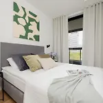 Luxurious And Modern In Center With Parking By Renters Prestige