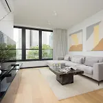 Luxurious And Modern In Center With Parking By Renters Prestige 公寓 *