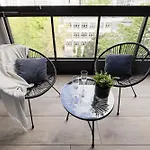 公寓 Luxurious And Modern In Center With Parking By Renters Prestige