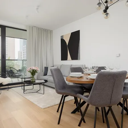 Luxurious And Modern In Center With Parking By Renters Prestige 华沙