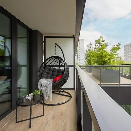 Luxurious And Modern In Center With Parking By Renters Prestige * 华沙