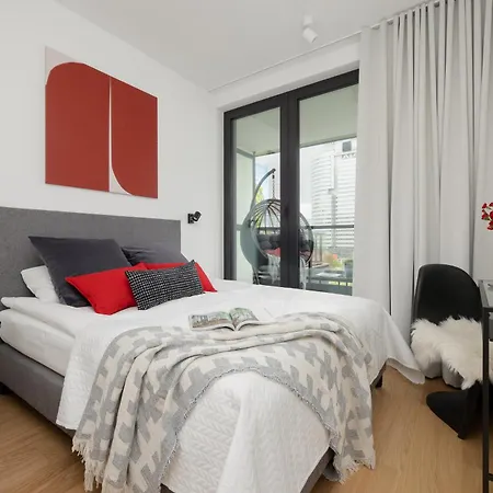 Luxurious And Modern In Center With Parking By Renters Prestige Apartmán *