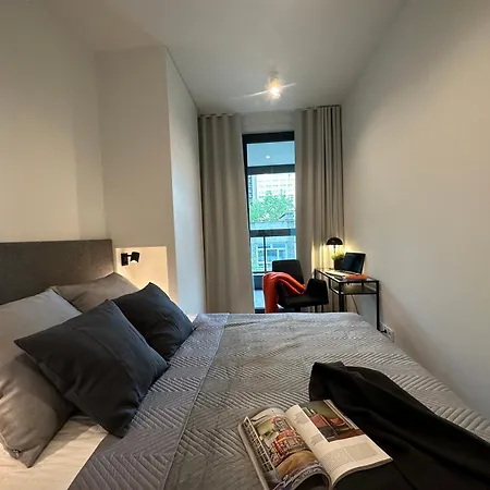 Luxurious And Modern In Center With Parking By Renters Prestige Apartment *