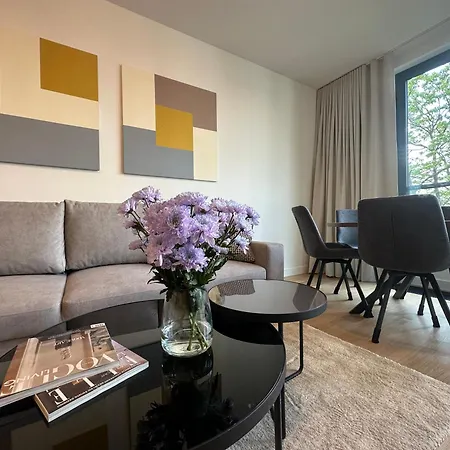 Apartament Luxurious And Modern In Center With Parking By Renters Prestige