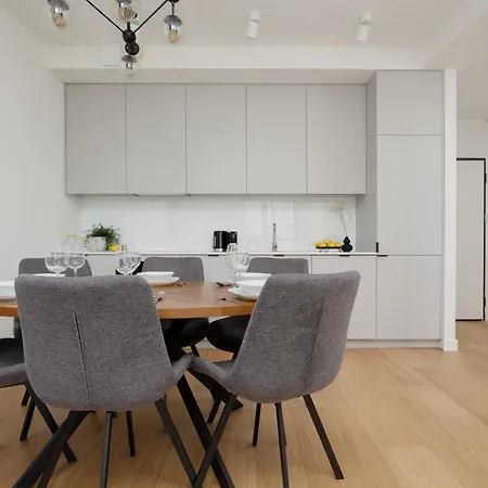 Luxurious And Modern In Center With Parking By Renters Prestige * Warsaw