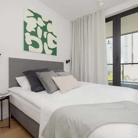 Luxurious And Modern In Center With Parking By Renters Prestige Apartment *