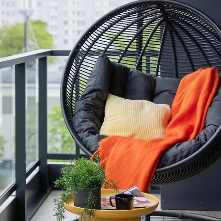 Luxurious And Modern In Center With Parking By Renters Prestige Apartment *