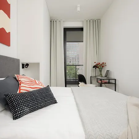 Luxurious And Modern In Center With Parking By Renters Prestige