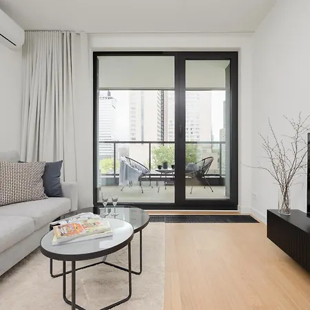 Luxurious And Modern In Center With Parking By Renters Prestige Apartment
