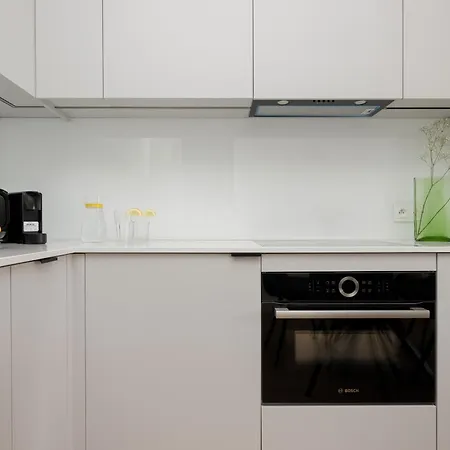 Luxurious And Modern In Center With Parking By Renters Prestige * Warsaw