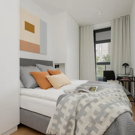 Luxurious And Modern In Center With Parking By Renters Prestige Apartment *