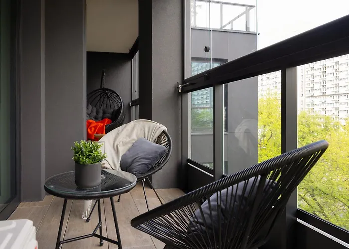 Apartment Luxurious And Modern In Center With Parking By Renters Prestige *