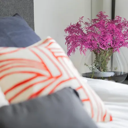 Luxurious And Modern In Center With Parking By Renters Prestige Lägenhet